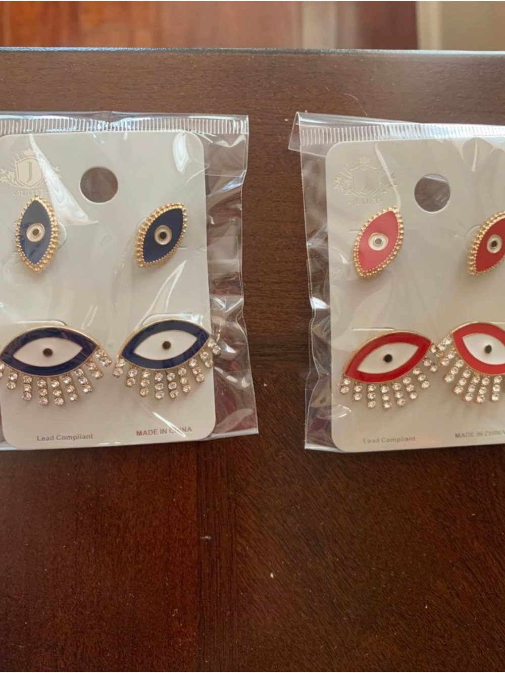 Eye earrings